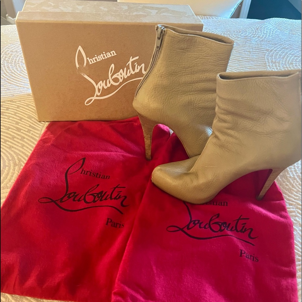 Christian Louboutin Decoltish 100 suede ankle boots authentic box, dust bag 36.5